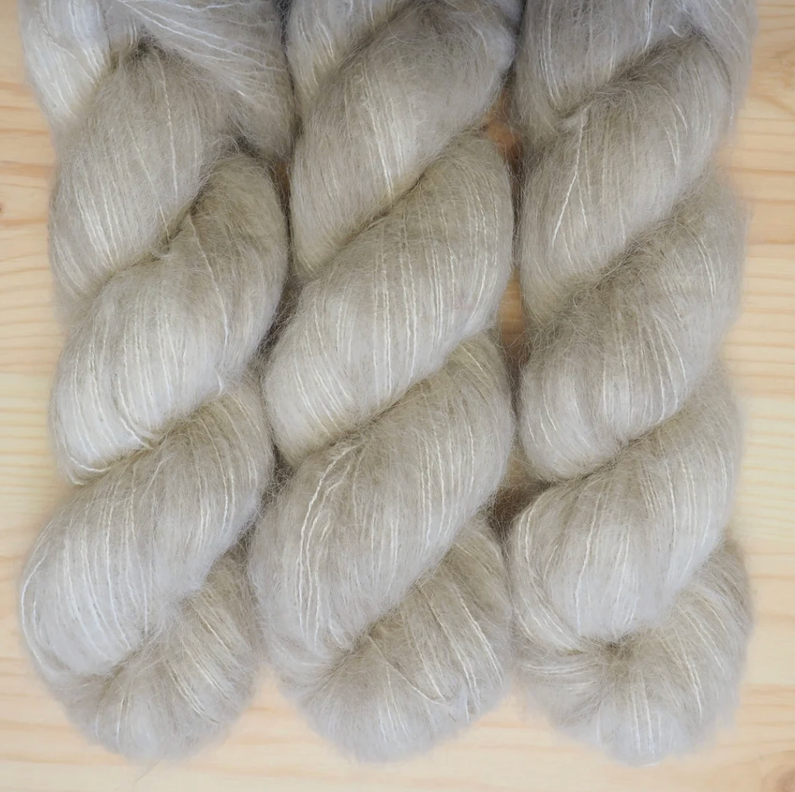 La Bien Aimee Yarn - Kumo